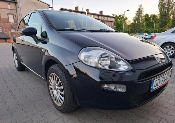 Fiat Punto cena 30000 przebieg: 81538, rok produkcji 2017 z Gdańsk małe 121